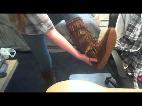 Minnetonka Womens Layer Fringe Black