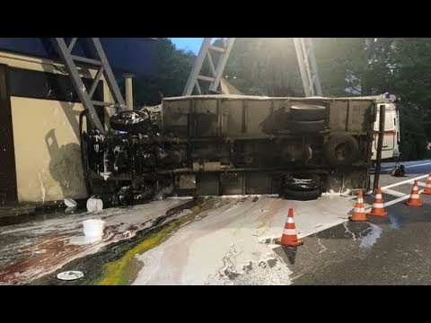 В Сочи на Мамайском перевале, погиб водитель грузовика
