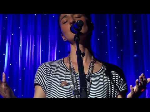 Sara Bareilles - Gravity (A Capella) [LIVE House Of Blues Cleveland] (8/9/11)