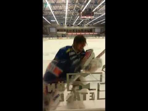 IK Oskarshamn och Ridderwall tackar publiken efter seger mot Örebro HK (2013.02.20)