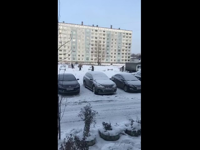 Детскую площадку в каждый двор