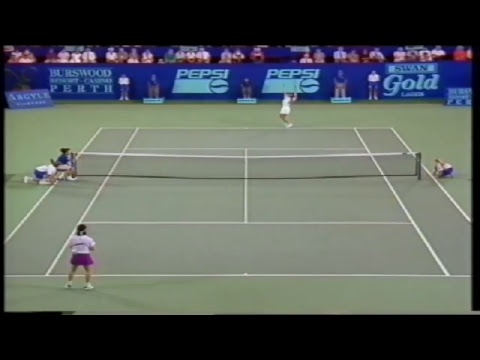 Steffi Graf | The FASTEST Lady on the Tennis Courts