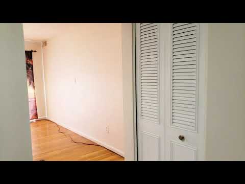 800 Hyde Park Ave Unit 28 Hyde Park, MA.