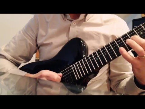 Allan Holdsworth - Carvin HF2 - quick look