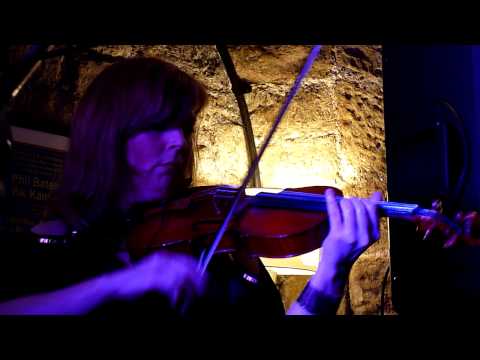 Phil Bates Acoustic Trio : Violin Solo - The Keys. 15 March 2014 ELO