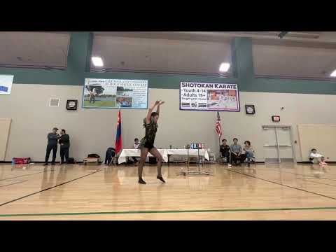 Hand balance performance by Lhamka