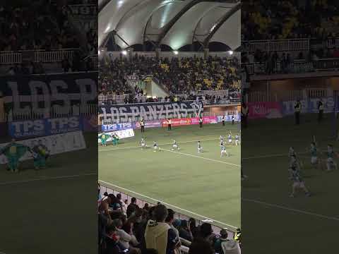 "Golazo hermosa definición ⚽️ #futbol #soccer #golazo #wanderers" Barra: Los Panzers &bull; Club: Santiago Wanderers