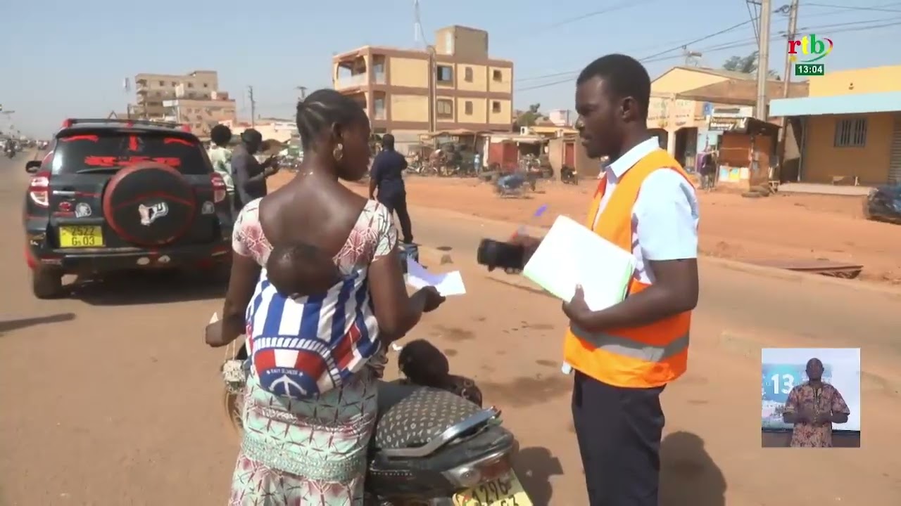 Des agents de la DGTTM conduisent une opération contre les fausses plaques d'immatriculation