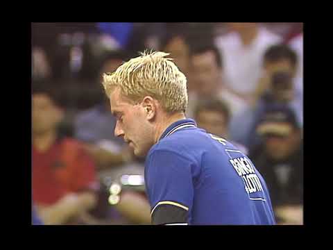 Wang Liqin v. Fredrik Håkansson at the 2000 U.S. Open