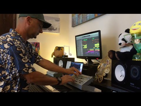 Studio (Live) : Rexanthony - Capturing Matrix  (Andrea Ribeca Rmx) [Ozono Records]