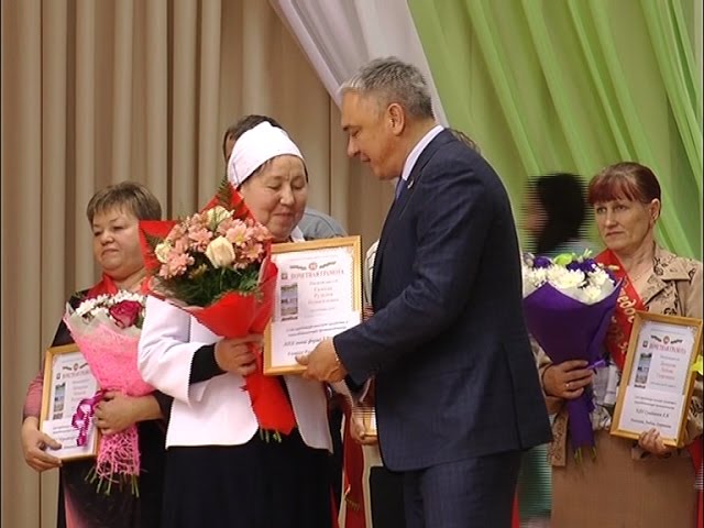 Честь и слава труженикам сельского хозяйства!