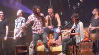 Fréro Delavega- Corner Stone (cover Bob Marley) - Nantes 5 Mars 2016