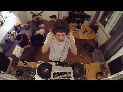 Guestmix: Jakob Mäder (Constant Change) with a bunch of nice disco tracks from the 80s