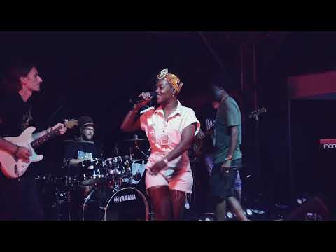 Sparky Rugged & The Roots Reggaement Band - »Born By Da Speaker Box« [Live]