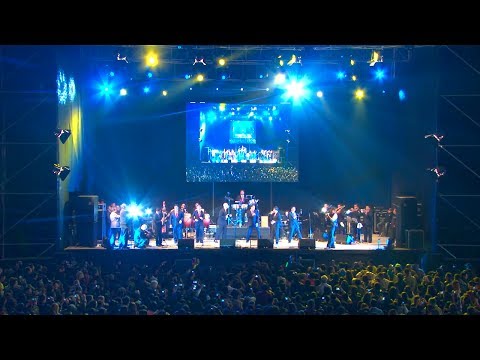 Grupo 5 & Gian Marco - Te Vas (40 Años En Vivo)