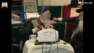 הילולת גאון עוזנו ותפארתנו בעל הבן איש חי י"ג אלול - שיעורי מנחת יהודה  - מרן הרב מרדכי אליהו (הרב מרדכי אליהו זצ"ל) - התמונה מוצגת ישירות מתוך אתר האינטרנט יוטיוב. זכויות היוצרים בתמונה שייכות ליוצרה. קישור קרדיט למקור התוכן נמצא בתוך דף הסרטון