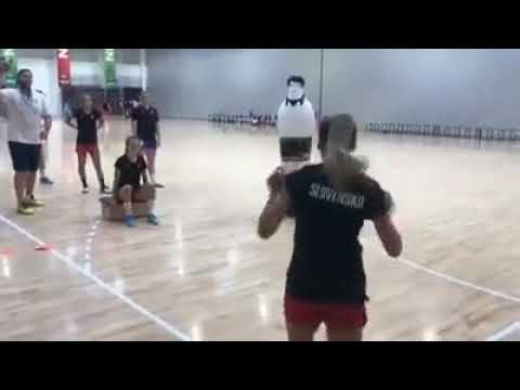 HANDBALL TRAINING - wings