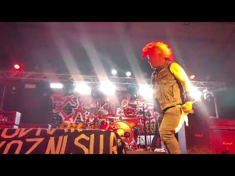 The Casualties "Corazones Intoxicados Corregido" en vivo en El Salvador