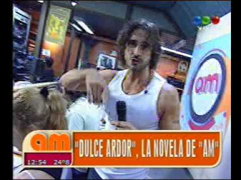 Leo Montero en Musculosa