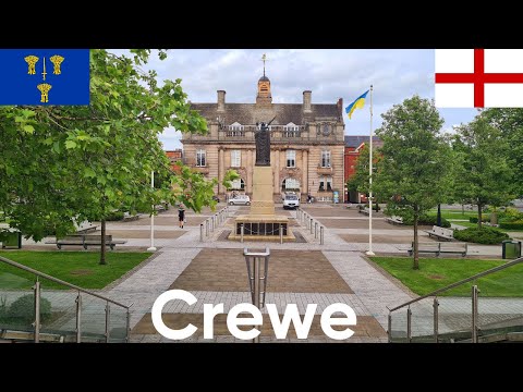 Crewe | Cheshire | England | UK | Europe | 18/05/2022 | Town Walk