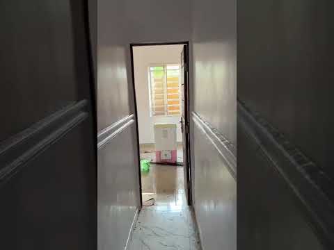 🏡 TO LET Clean Mini Flat 📍 Location: Bucknor, Lagos
