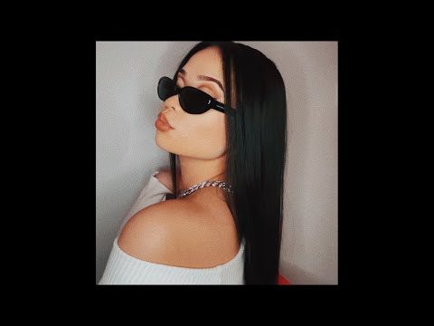 Can't Forget Me - Lyrics