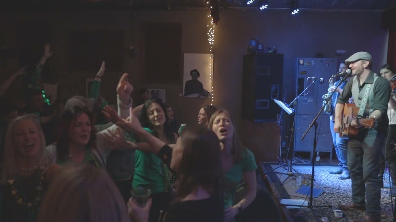 Promotional video thumbnail 3 for Gleeson Irish Trio
