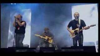 Eppu Normaali - Suolaista sadetta (Elävänä stadionilla)