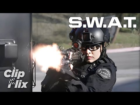 Polizia contro rapinatore | S.W.A.T. Stagione 2 Episodio 18 (4/5) | ClipFlix Indonesia
