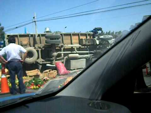 ACCIDENTE EN RUTA 5 SUR ,PEAJE LICANCO,TEMUCO 2012
