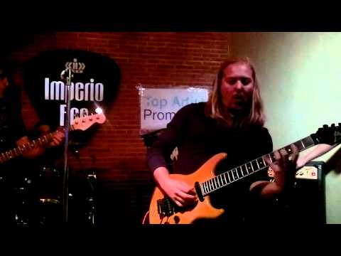 FINAL CONCURSO CHICKENFOOT (DAVID YERA) – GANADOR –