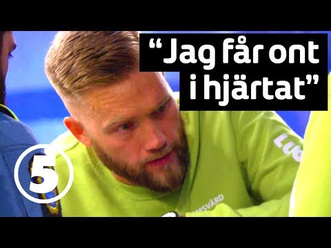 Tunnelbanan | En tjej har skurit sig i handlederna och det är inte första gången