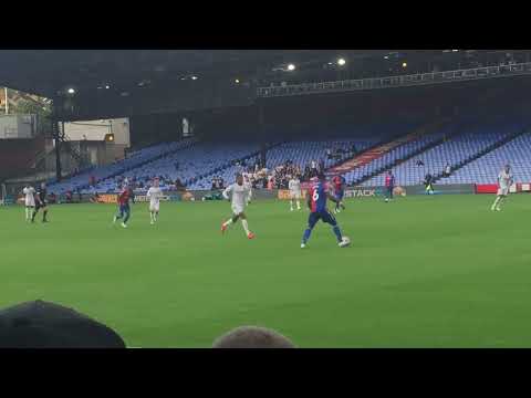Crystal Palace 2-0 Olympique Lyonnaise (FT) 29’ Eze free kick Lyonnaise play & Jefferson Lerma and