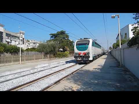 E403 004 per IC 704 Bari Centrale-Roma Temini, in transito a Bari Palese!