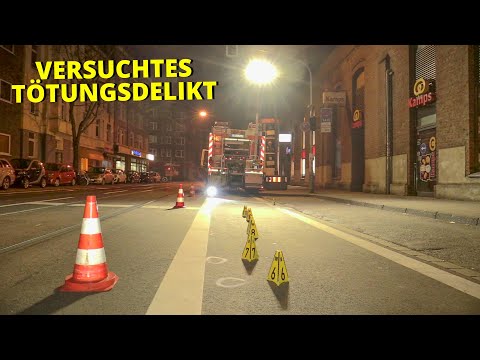 [FEUERWEHR UNTERSTÜTZT KRIMINALPOLIZEI] - Versuchtes Tötungsdelikt - Mann in Lebensgefahr -