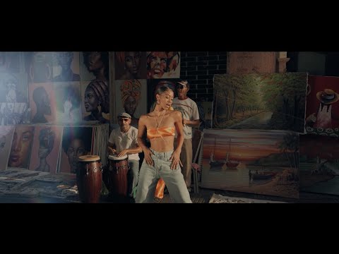 Lyndelii - COCO E' AGUA 🥥 (Official Video)
