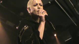 Download lagu Tonight Alive - My Favourite Thing (acoustic) Live @ Back To Beginnings Tour Sydney 02.11.17 mp3