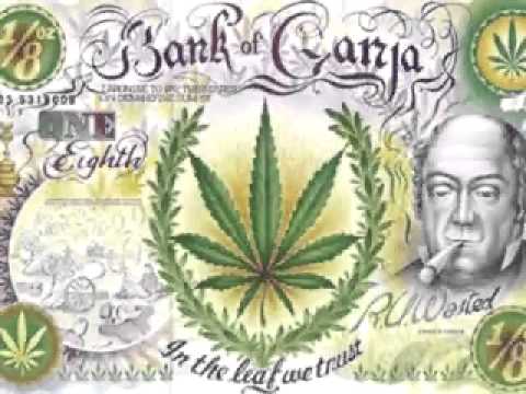 Pesto y Twinkie   Smoking Ganja