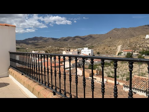 cyc681 €99,000 *REDUCED*  A Renovated  Townhouse on the edge of town ~ Uleila del Campo ~ Almería.