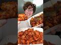 British Guy Ranks Korean Fried Chicken For The FIRST Time