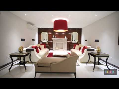 HouseFull 2018 - Devika Diwan