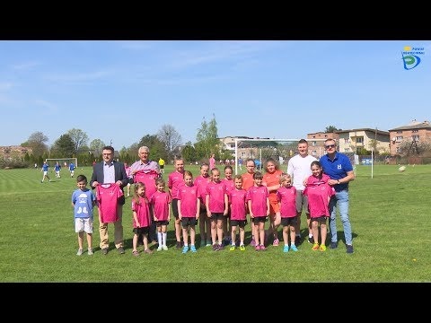 Stroje dla najmłodszych piłkarek „Iskry” Brzezinka