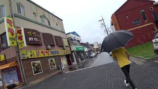 진우가 군산에 전시회를 보러 갔어요. 그런데?내용