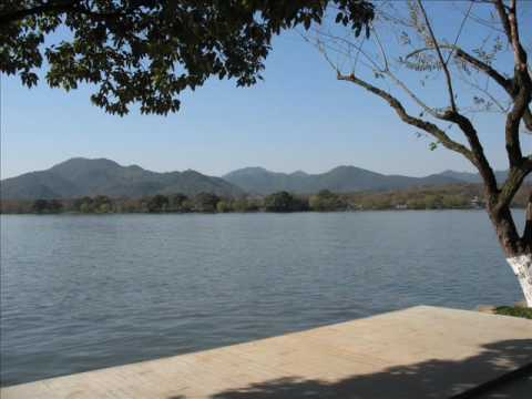 Guqin: Autumn Thoughts at Lake Dongting 