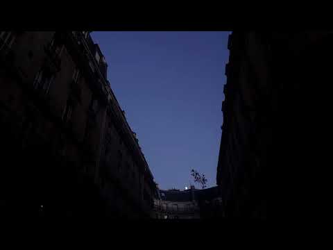 Paris night 2 — When I Paint My Masterpiece. Bob Dylan and his band.