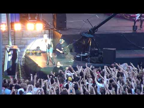 Pink Berlin 08.06.2010 "Whataya want from me"