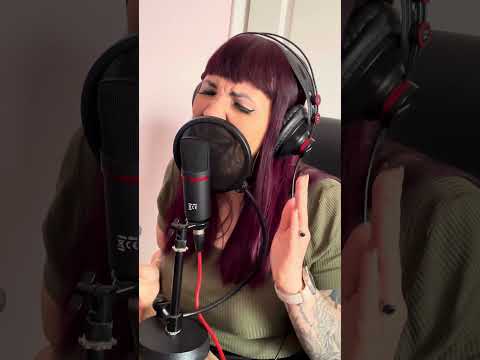 Dzsudzsák Alexandra (Alessza) - Rosemarie - Breaking (Acoustic Cover)