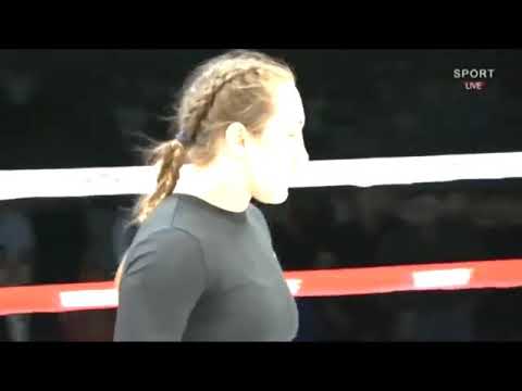 UZBEK QIZ EMILYANKO SINGLISINI YANCHIB TASHLADI