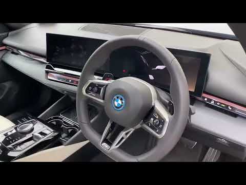 BMW 5-Series 530e M Sport Saloon - Image 2