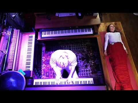 YOGA PIANO™ Tiefenentspannung - eine musikalische Reise zu dir Selbst.